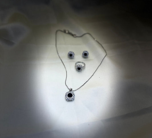 Midnight Halo – 4-Piece Elegant Jewelry Set