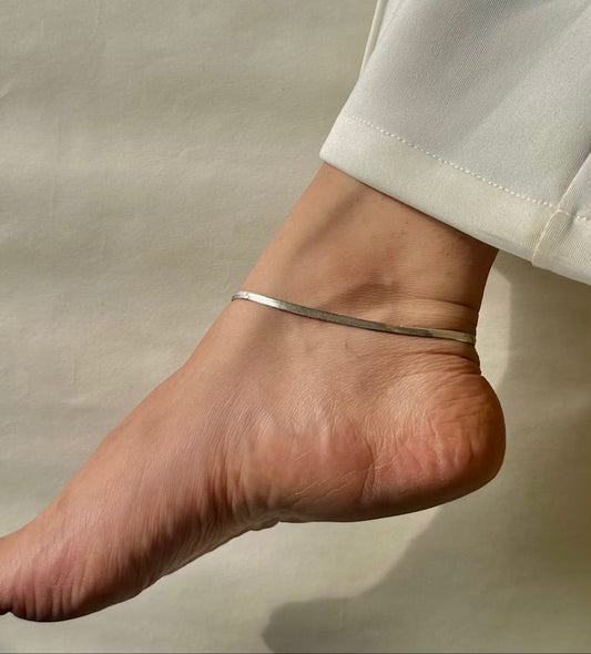 Sleek Silver Serpent Anklet