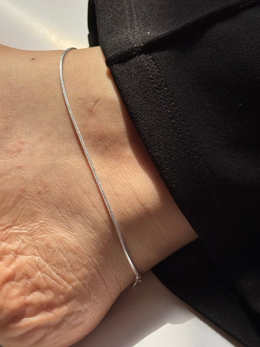 Sleek Silver Snake Chain Anklet