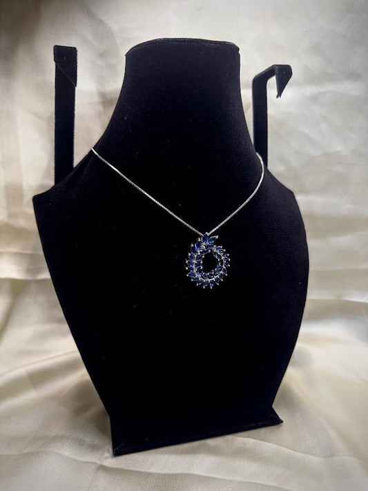 Midnight Laurel Pendant